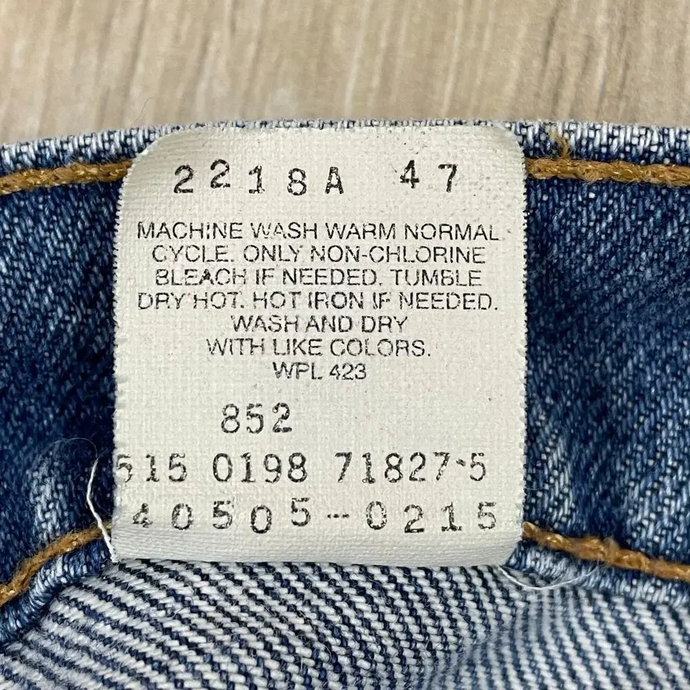 Levi's 505 USA Made Jeans Mens 35x34 Straight Leg Medium Wash Vintage Denim